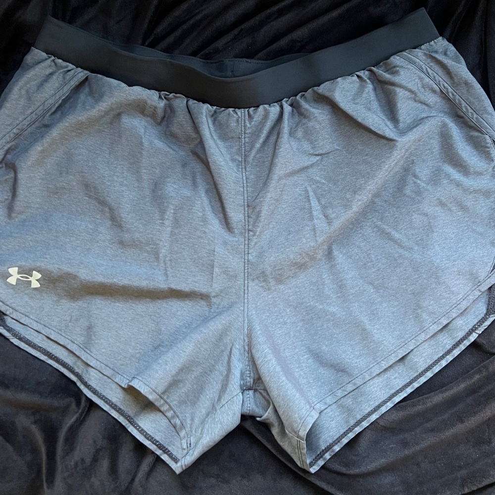 Under Armour Gray Athletic Shorts Lightweight Breathable Design